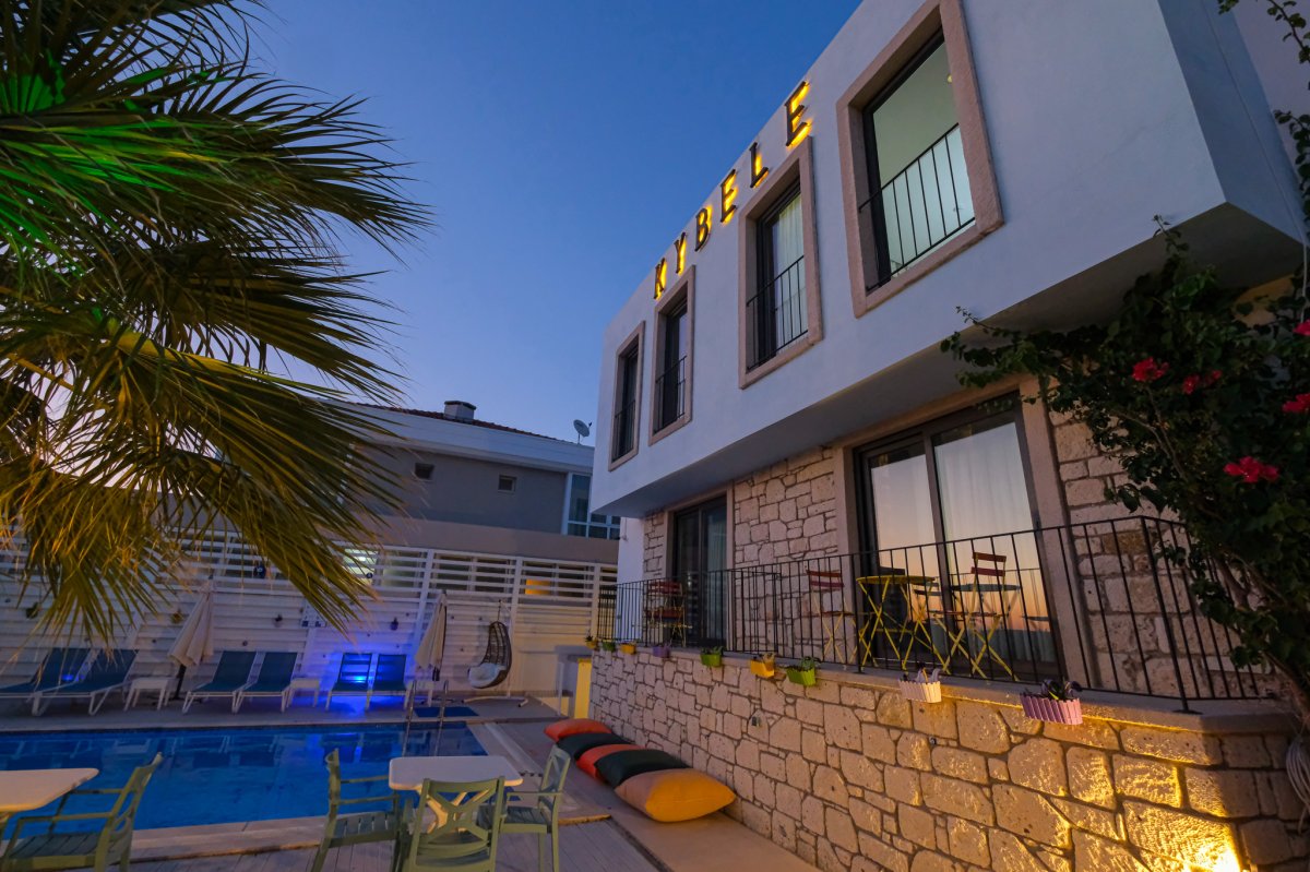 Kybele Alaçatı